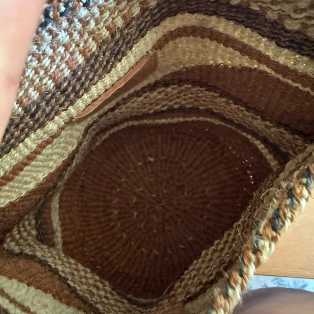 Jenna Bee Small Geometric Sisal Basket Bag - Picture 4 of 4